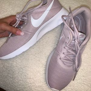 Women’s Nike Shoes